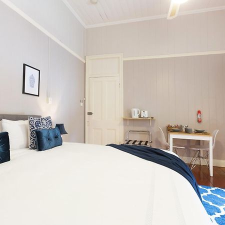 بريزبين 99 Kirkland Bed & Breakfast الغرفة الصورة